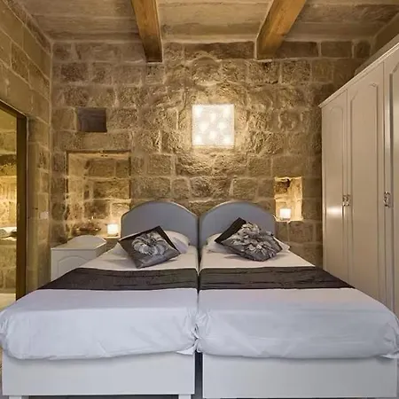 Relaxing Unique House Has A Style Of Its Own ! * Zejtun